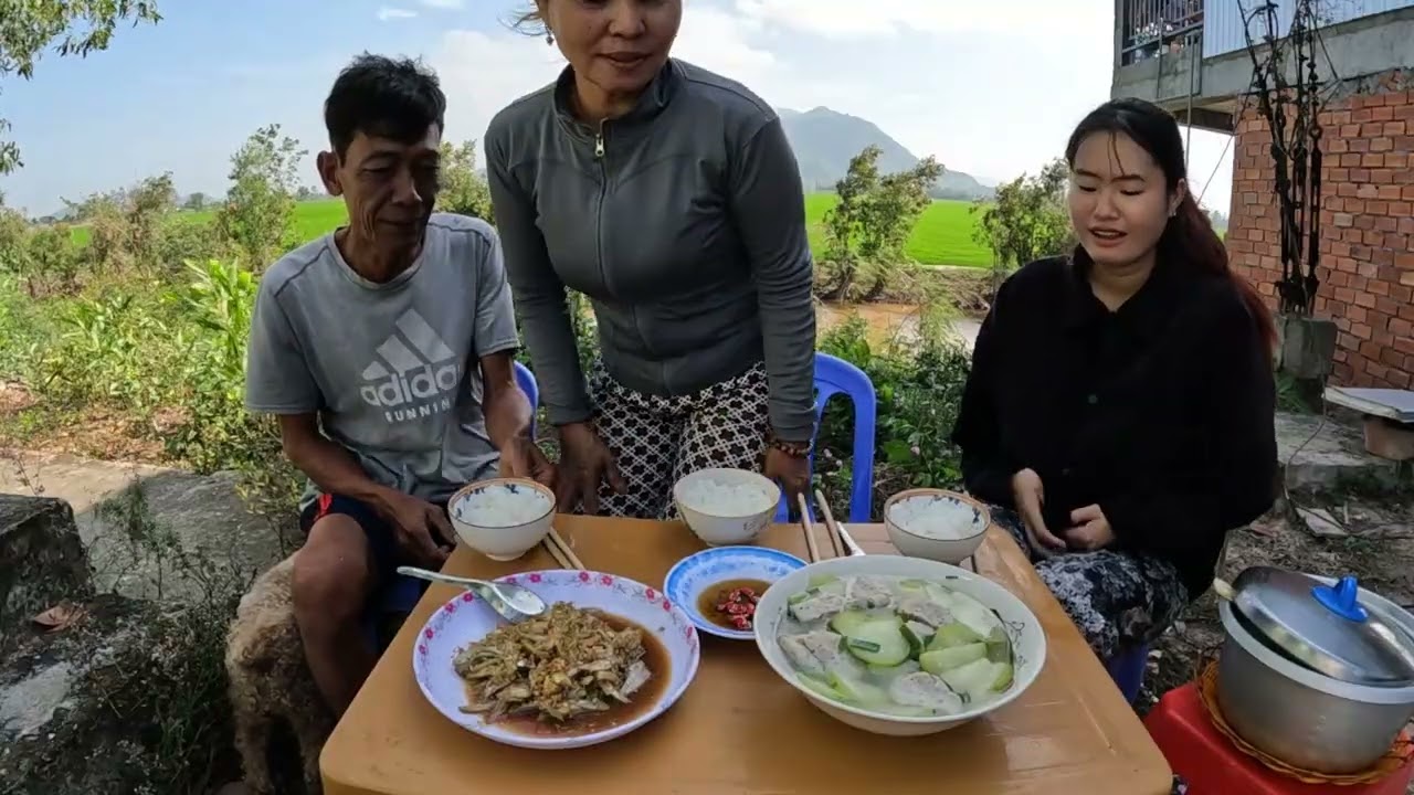 Bữa Cơm Mùa Gió Lạnh Cá Kho Sả Ớt Canh Chả Nụ Dưa ...Tư Ú NU