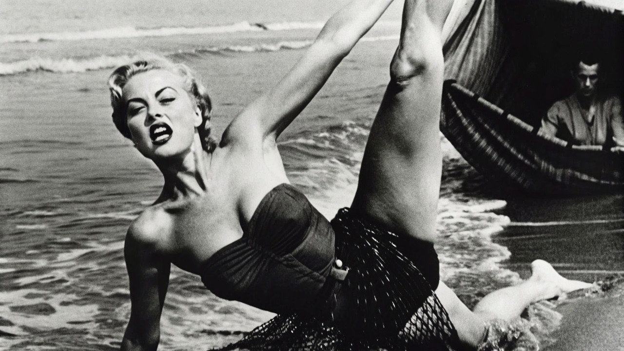 ✨📸 The Rarest Hollywood Celebrity Photos They Didn't Want You to See!