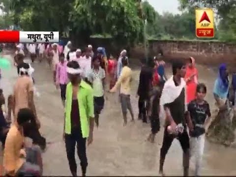 Mathura: Radhnagar locality sinks in rain water, devotees find it difficult to reach temple