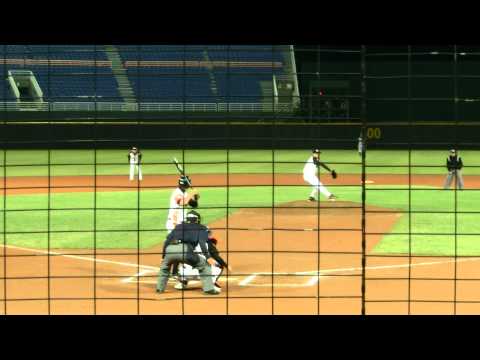 11/30/2013 職棒OB/Sun-Star 明星公益棒球賽 趙駿亞 AB