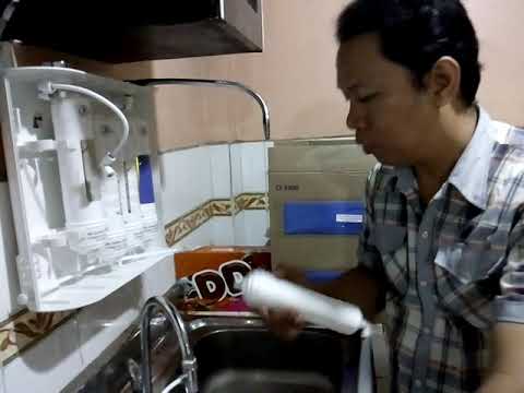 water resistant in tagalog