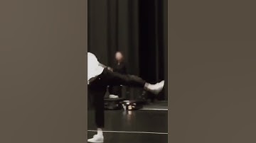 Jimin vs V 🤪✌️#taekook #jungkook #taehyung #jimin #editedvideo #memesvideo