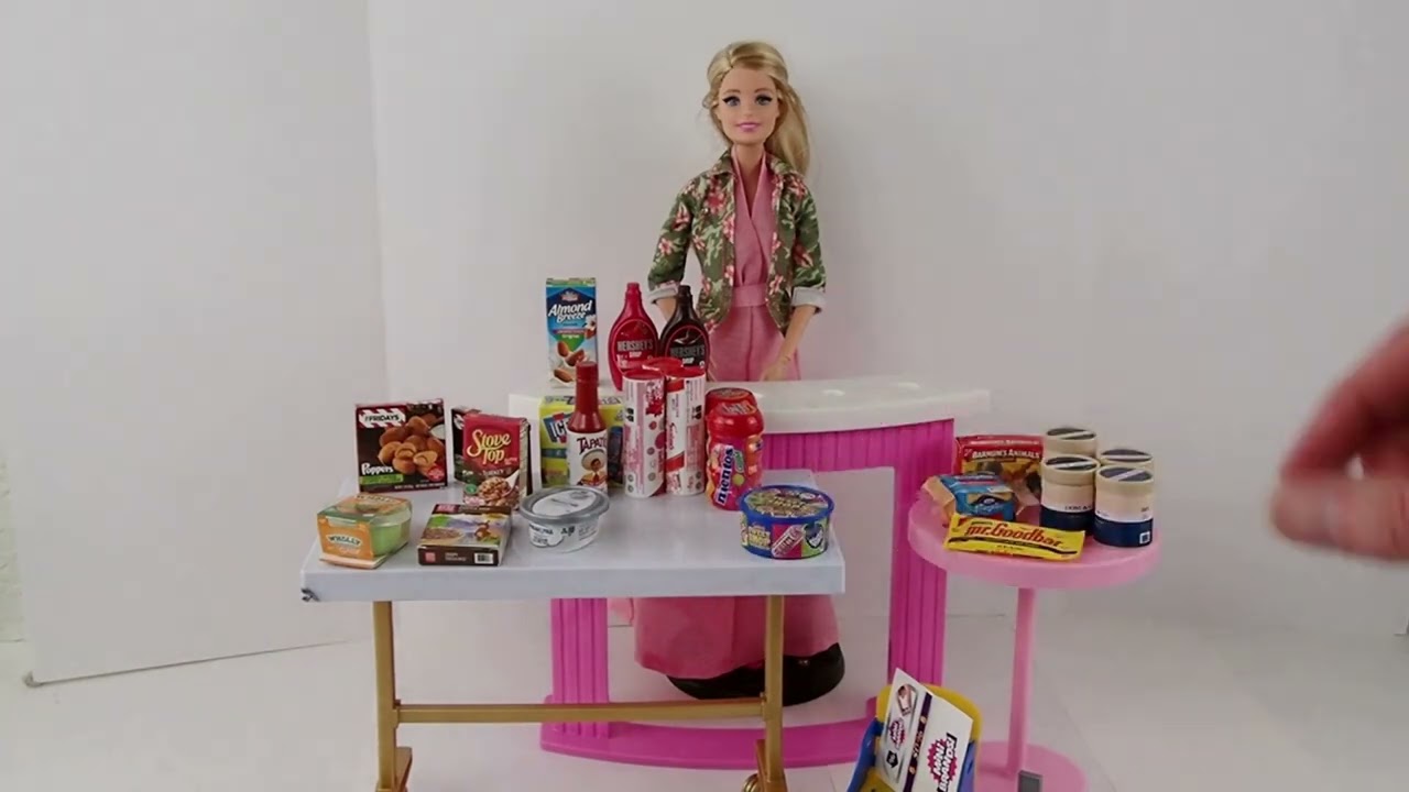 Review | Collection | Zuru Mini Brands Series 3 | Barbie Enthusiast