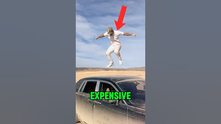 This blogger COMPLETELY destroyed his Rolls Royce!
