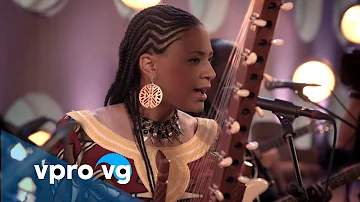 Sona Jobarteh - Mamamuso (live @TivoliVredenburg Utrecht)
