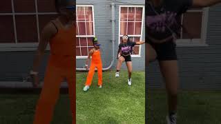 Yu better get off that wall!!!! 🔥🔥🔥 #getoffthewall #getdownonit #viral #dance #tiktok