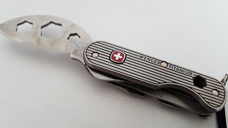 Wenger Titanium Line 3 - Ueli Steck Edition видео Wenger Titanium Line