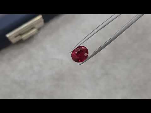 Unheated Pigeon blood red ruby 4.03 ct, Mozambique Video  № 2