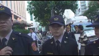 馬英囧來西華飯店 記者當暴民對待.wmv