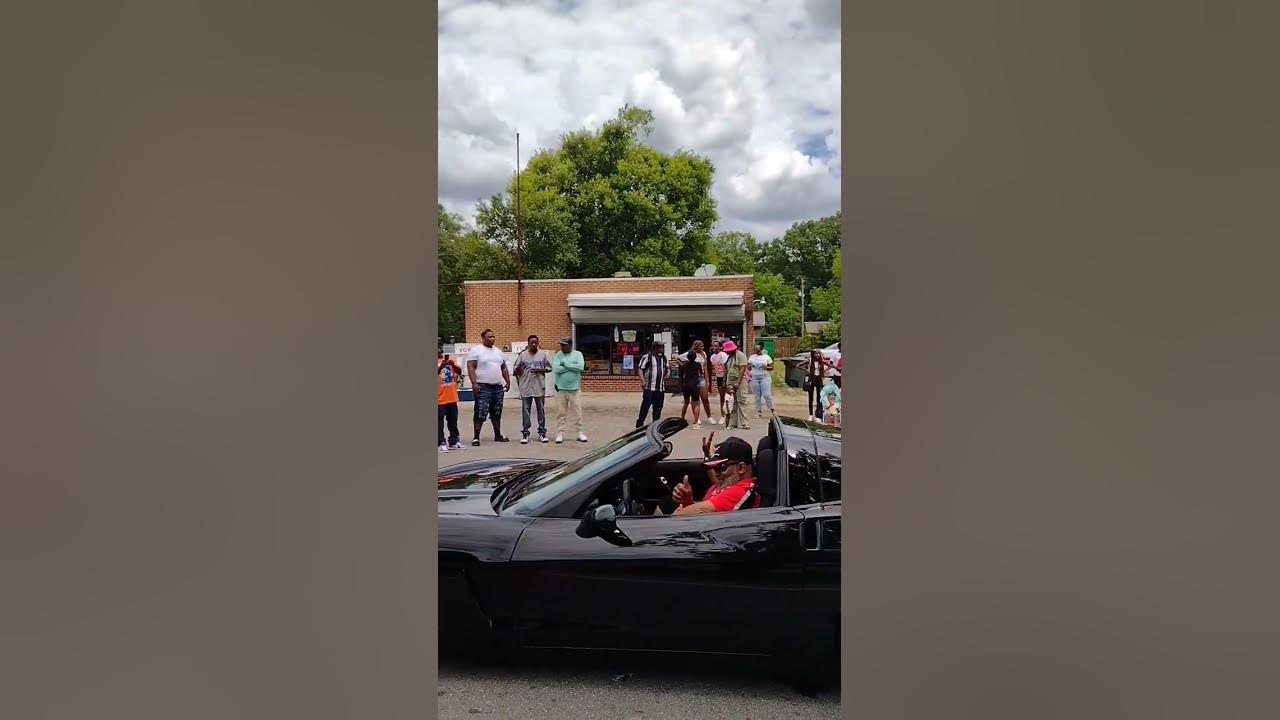 CARS IN EASTOVER BBQ FESTIVAL AND PARADE usa 