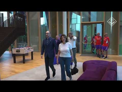 Il Presidente Giuseppe B. Commisso e la madre Catherine salutano la squadra alla vigilia della Coppa