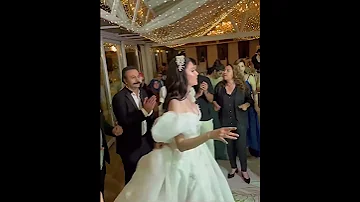 YAĞMUR YÜKSEL BARIŞ BAKTAŞ DİLAN BARAN KAN ÇİÇEKLERİ 
