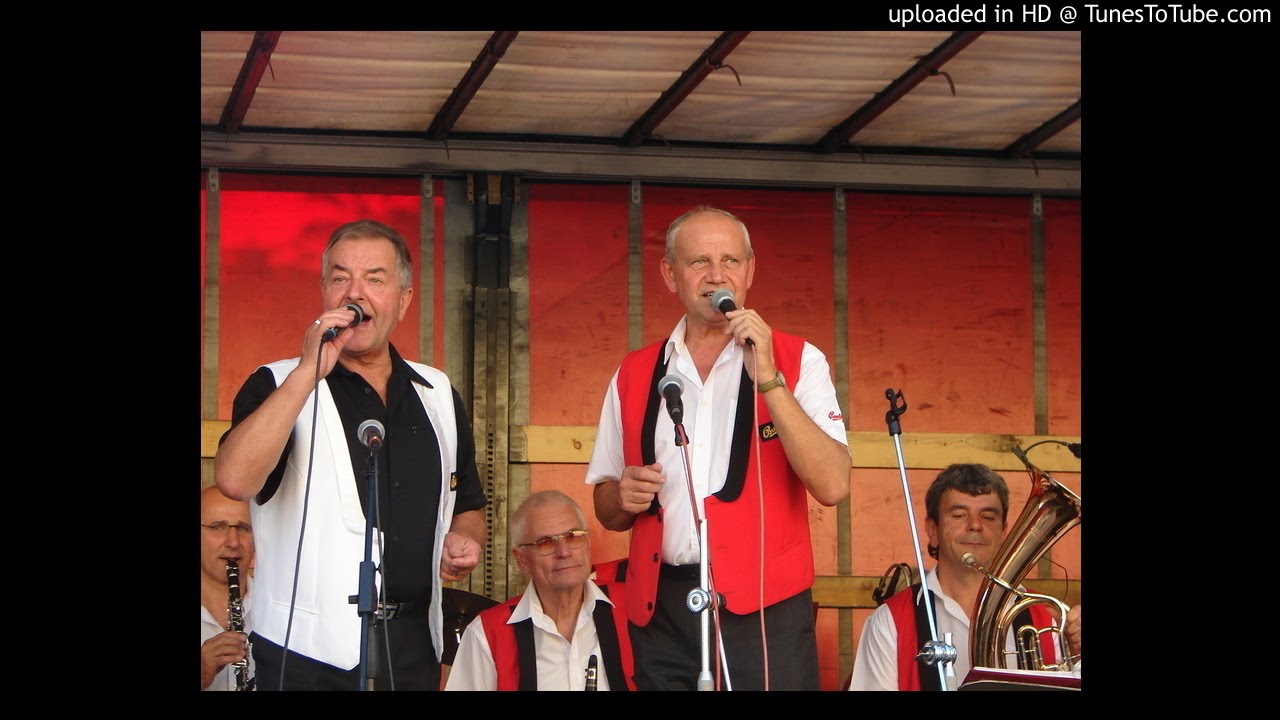 Spadl lístek z javora (valčík)