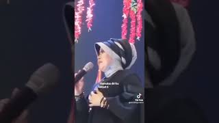 Alunan suara takbir berkumandang #ANIE_CARERA
