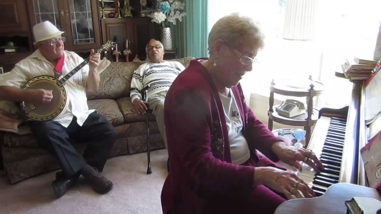 Al Yetman-Banjo, May Knudsen - Piano Tennesse Waltz - YouTube