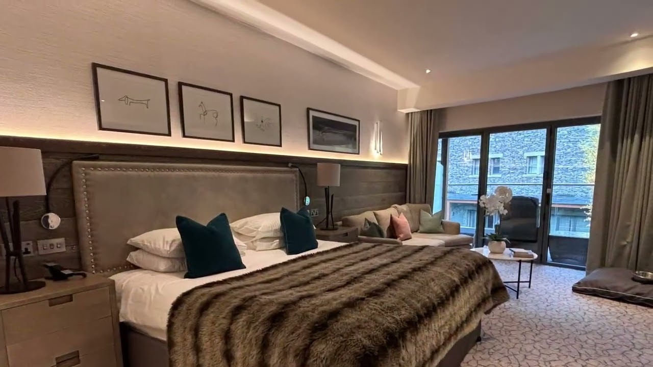 Ladore Falls Autumn 2025 (Room 143 Spa Room)