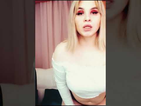 Curvy blonde American girl dancing on webcam