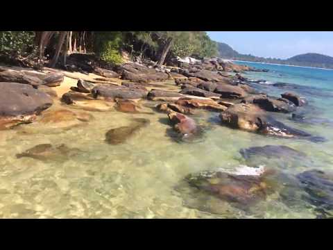 beautiful-cambodia-sea-at-rong-island-nice-view-and-amazing