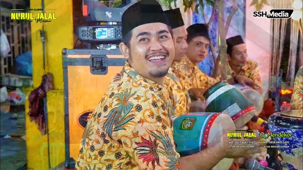 Bizning pornomiz afrikalik va osiyolik ayollarni sikish haqida.