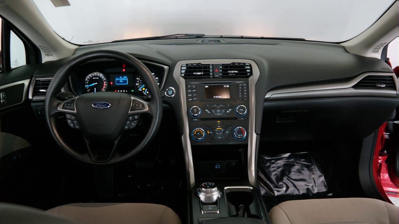 2017 Ruby Red Metallic Tinted Clearcoat Ford Fusion 4D Sedan 