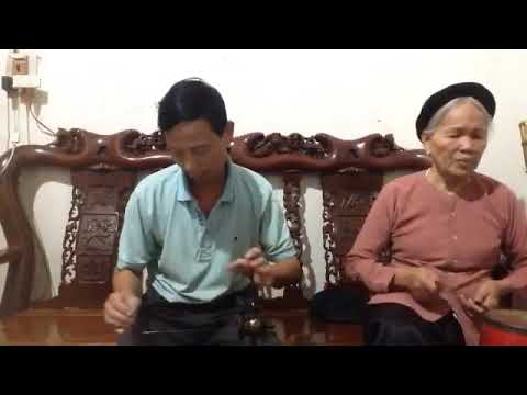 Cụ Bà 76 tuổi vừa hát chèo vừa đánh trống điệu hát du - youtube