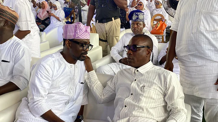 WASIU AYINDE HONOURS PASUMA AT HIS MOTHER’S FIDAU PRAYER CEREMONY WITH SALAWA ABENI & SMALL DOCTOR