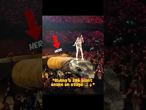 When Idols Make An Iconic Stage Entrance 😎🔥 #shorts #kpop #blackpink #jennie #lisa