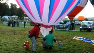 Inflating a model balloon