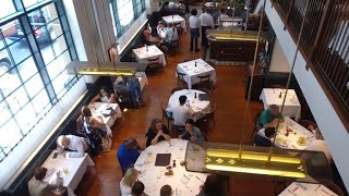 How restaurants use science to keep diners coming back