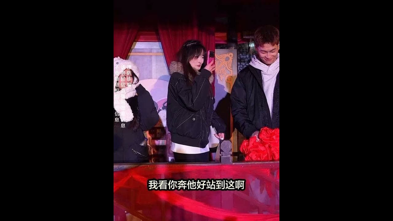 这个帅哥太受欢迎了