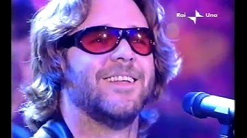 Russell Crowe (ospite a Sanremo 2001) - Sail The Ocean