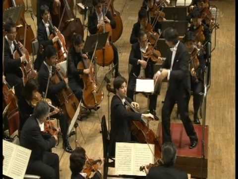 Daniel Müller-Schott plays Saint-Saëns Cello Concerto No.1 in A-Minor Op. 33