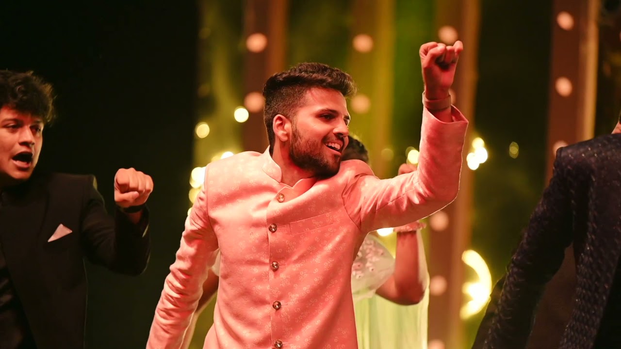 Funny Dance by cousins  Best wedding Dance  Best Sangeet Dance