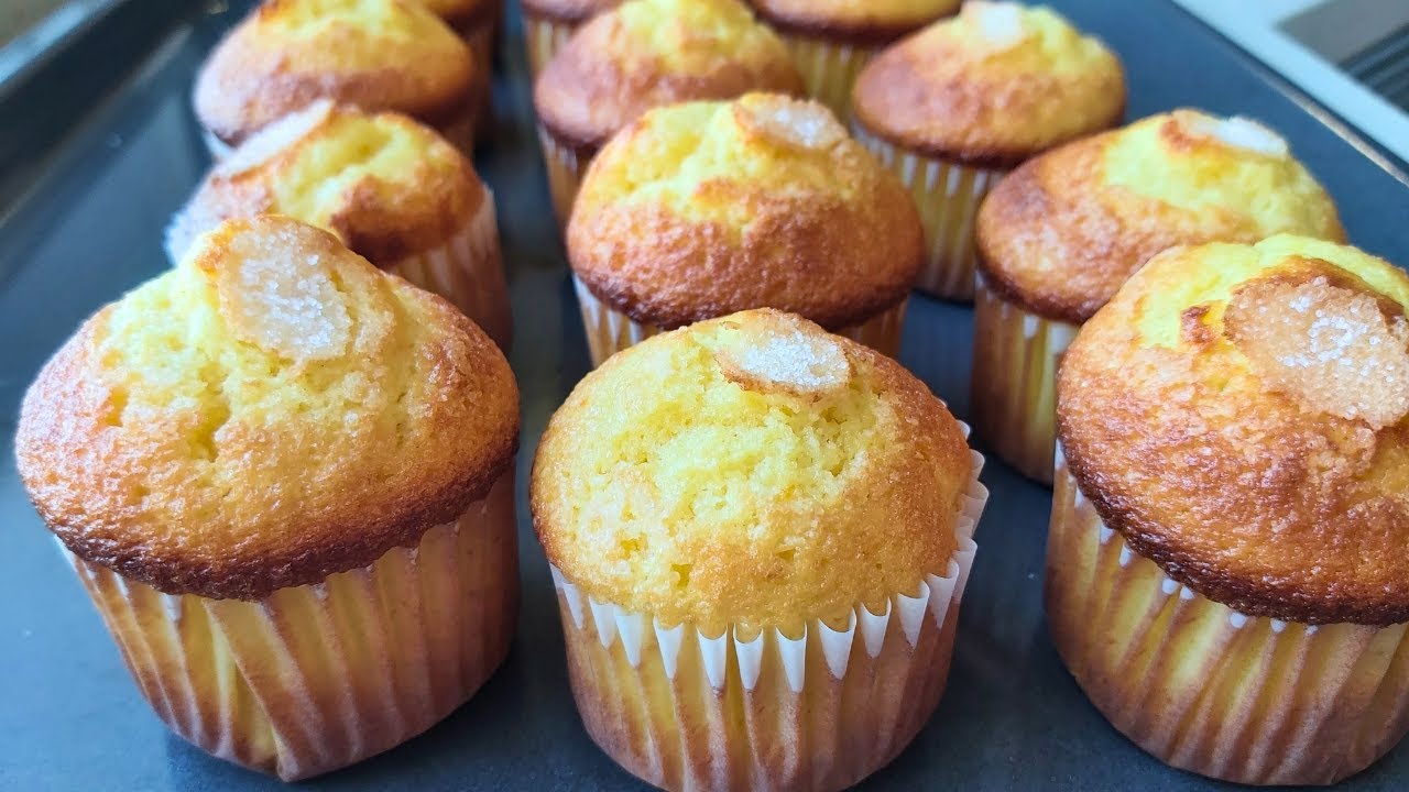 MAGDALENAS CASERAS , ESPONJOSAS Y CON COPETE 🧁 se preparan en 5 minutos #magdalenas