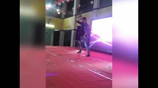 Girl I need you:Tujh pe Meri hai davedariya tujhse hai Dil ki sajhedariya