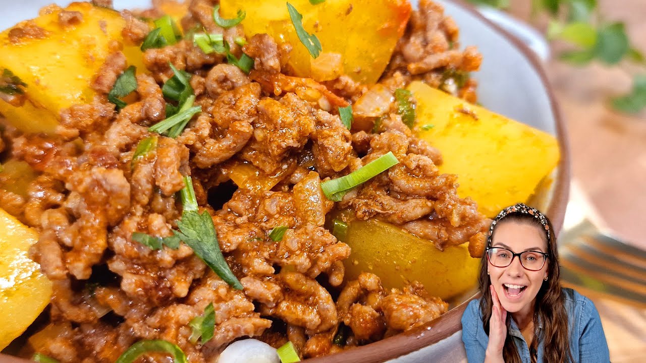 Carne moida com batata, simples e deliciosa, comida basica do dia a dia