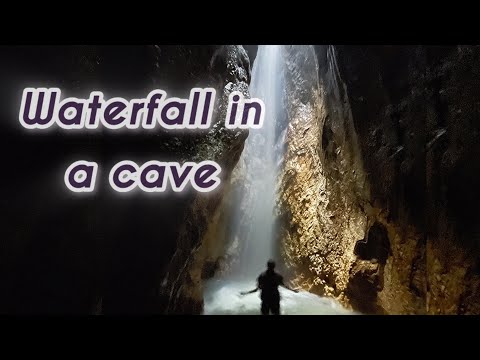           آبشار زیبای دئیز در دل غار منطقه جنگلی رزکه آمل