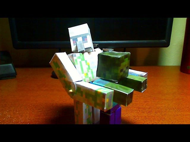 PAPERMAU: Minecraft - The Iron Golem Paper Model - by Oitansensei