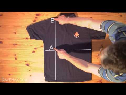 Video: 3 manieren om shirts te vouwen