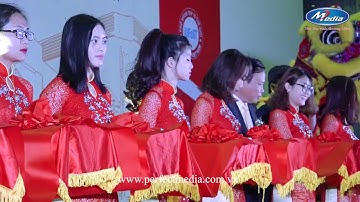 Nghi thức cắt bằng khánh thành nhà máy
