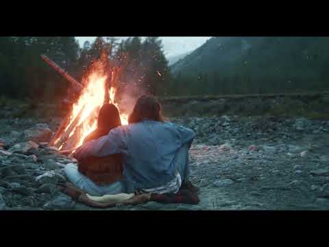 Doppe Kokke Asleep In The Alley