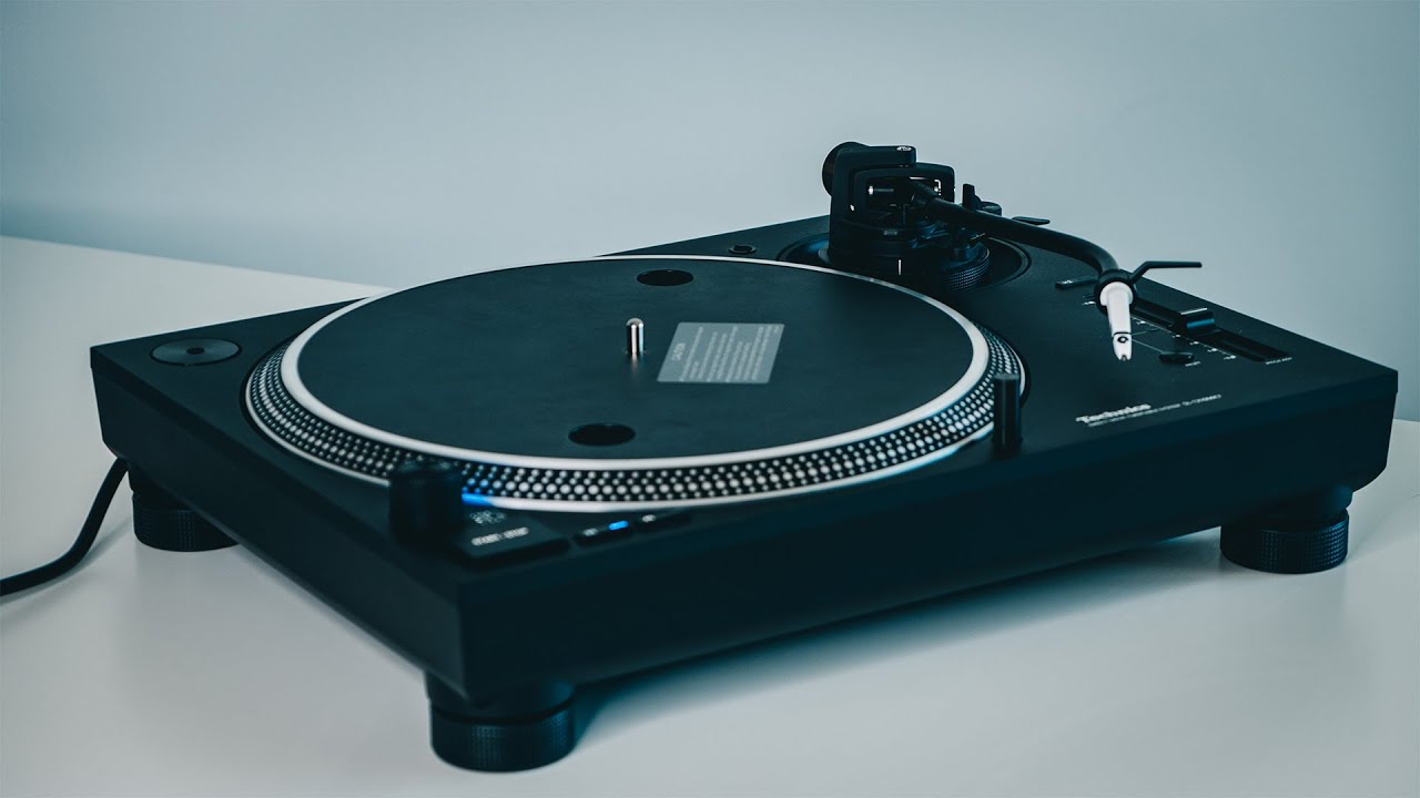 Technics 1210. Technics SL-1210mk7. Technics 1210 mk7. Виниловый проигрыватель Technics SL-1500c. Technics SL-1210mk7 Technics.