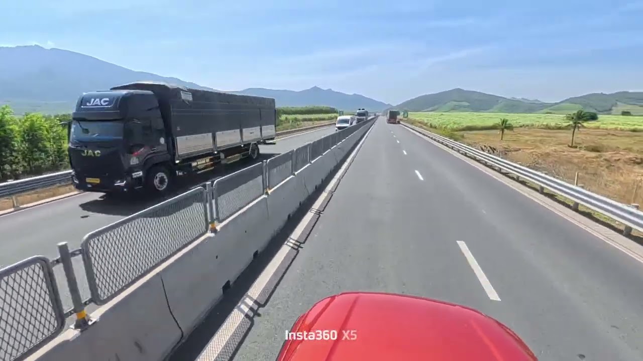 Review Cao Tốc Vân Phong Nha Trang từ nút giao với Cao tốc NT BMT tới cầu Khánh Bình