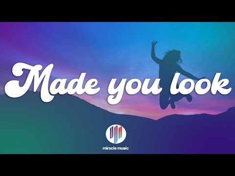 MADE YOU LOOK BY MEGHAN TRAINOR GUCCI,LOUIS VUITTON ,VERSACE MAKEUP TUTORIAL💙(HOW  I SHOOT MY REELS) 