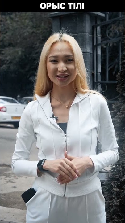 Жалқау семіз әйелдің суреті Ол әйелін порно қарыздары үшін берді.