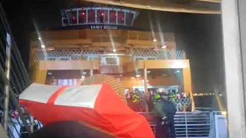 Staten Island Ferry passengers evacuate Sandy Grou...
