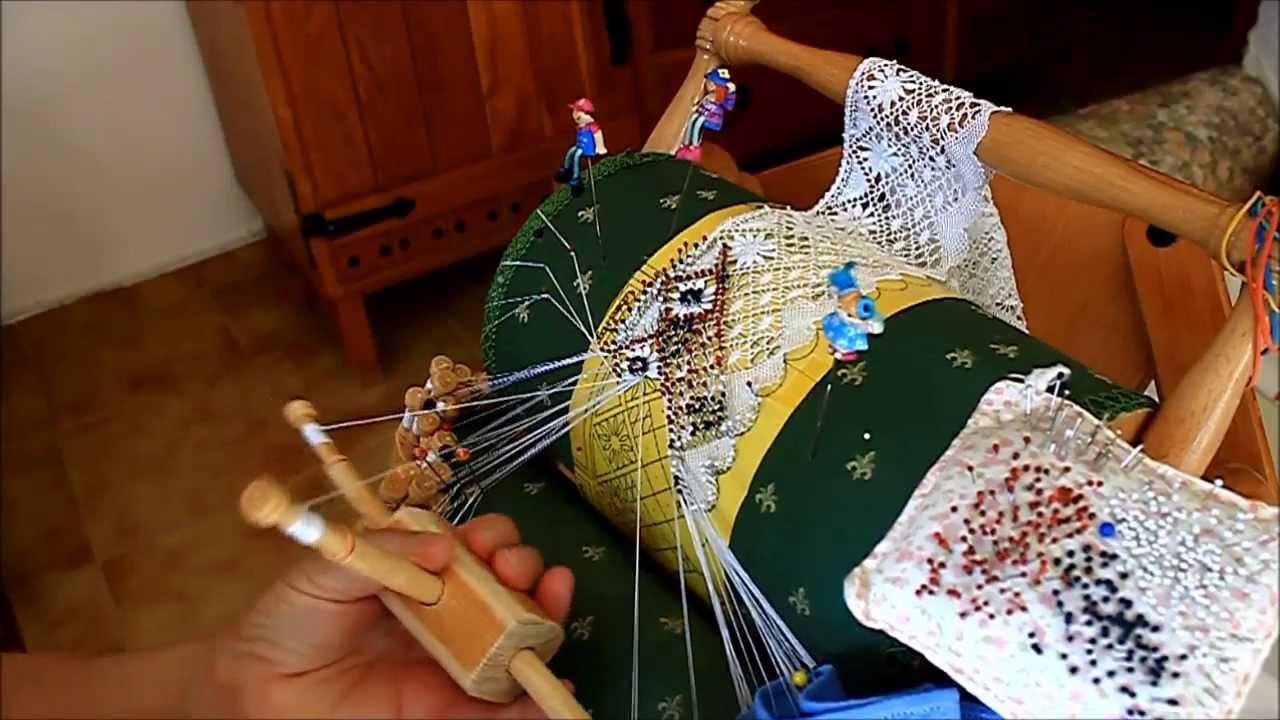 Encaje de Bolillos. Hojas de Guipur