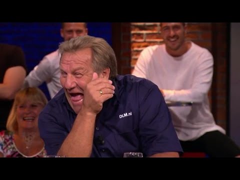 Wie fluit op de fluit van Johan? - VOETBAL INSIDE