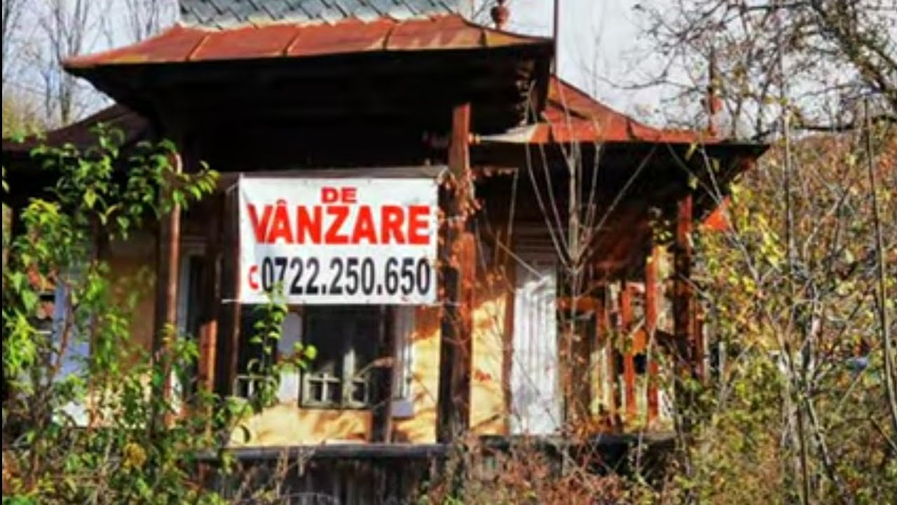 Case în paragină de vânzare. Satul Telega de la un cap la altul. Are 4 biserici, băi sărate și...