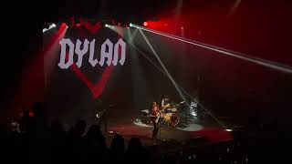 LIVE: Dylan - Blisters